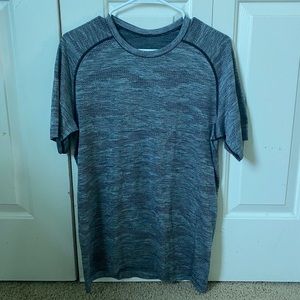 Men’s LuluLemon Shirt